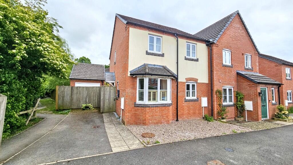 3-bed semi-detached on 58 Essex Road, Church Stretton, Shropshire, SY6, £285,000