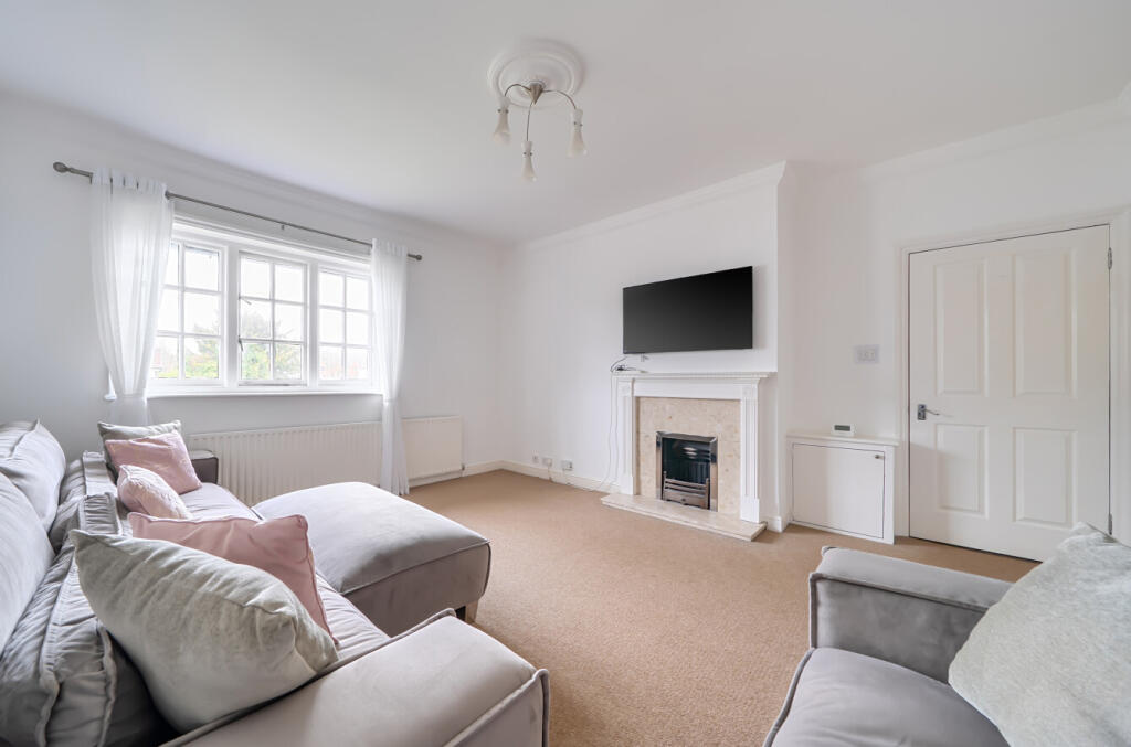 Apartment in London - View 2