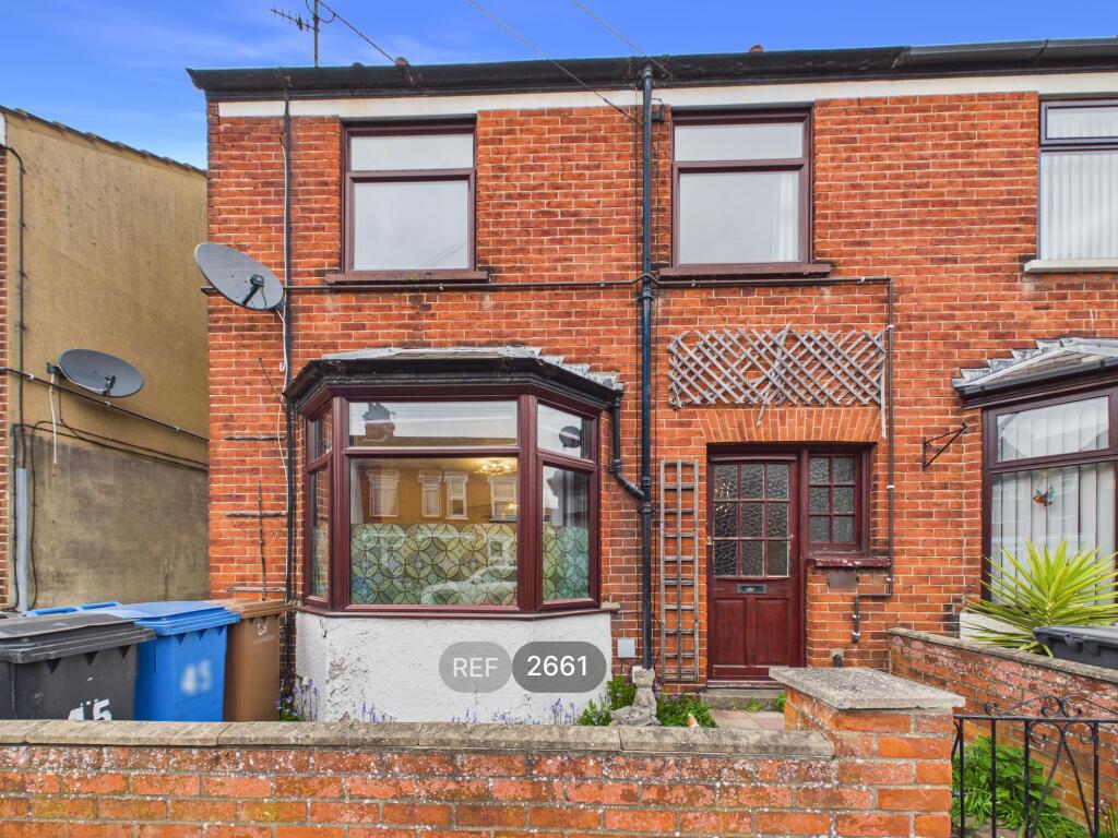 Main image of property: Gladstone Road, Ipswich, IP3 8AT