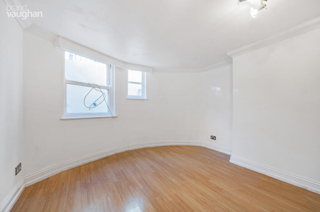 Apartment in Brighton - View 5
