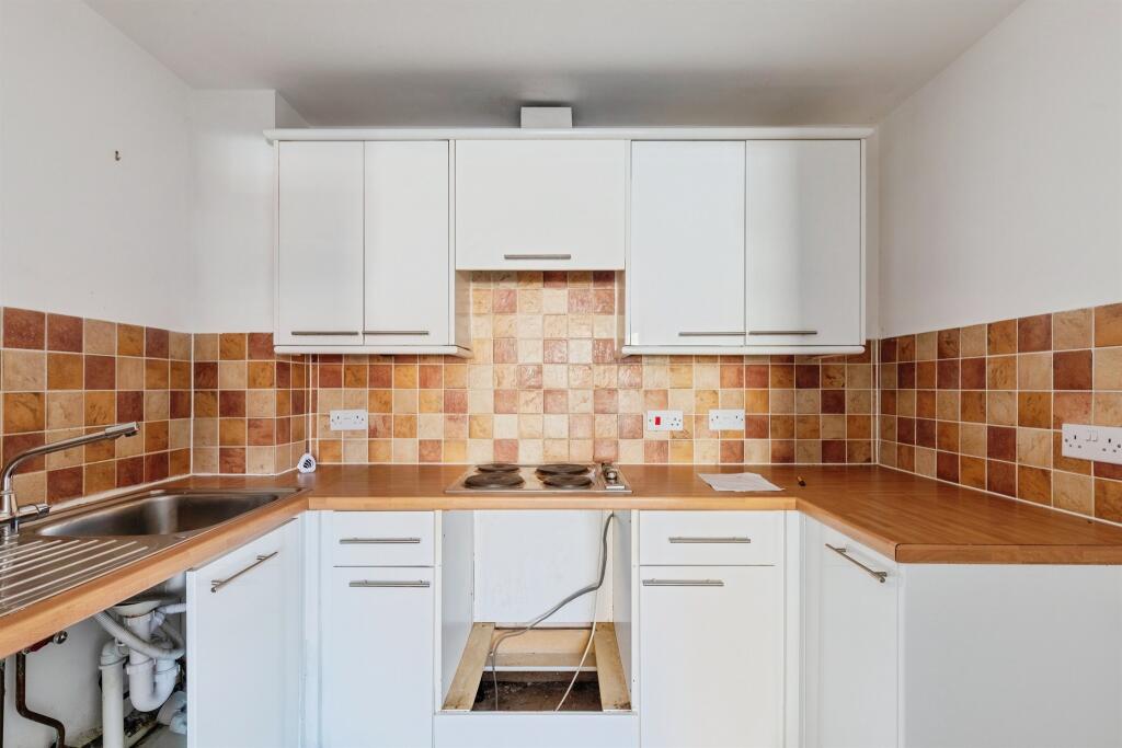 Apartment in Coventry, Earlsdon - View 4