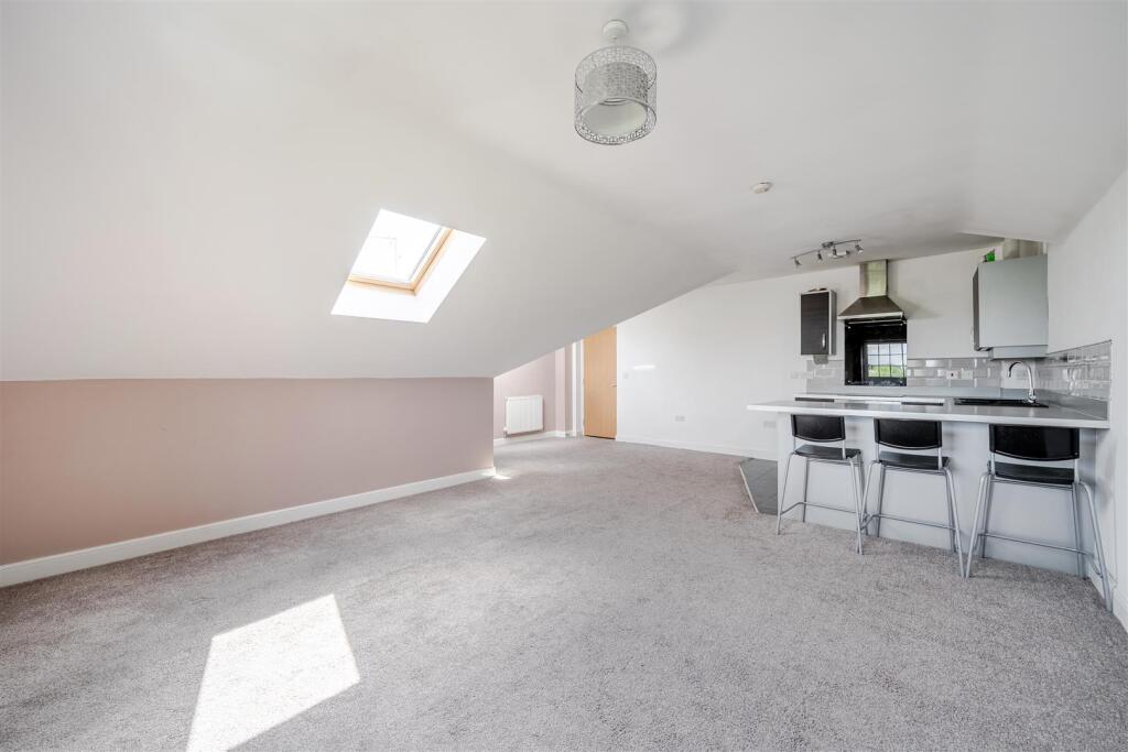 Apartment in Wyre Forest, Aggborough, Kidderminster - View 5