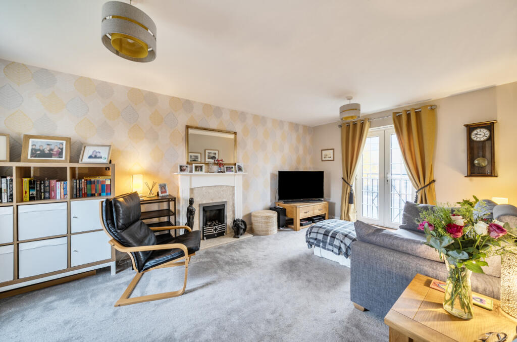 4-bed terraced on Eastbury Way, Redhouse, Swindon, SN25, £325,000