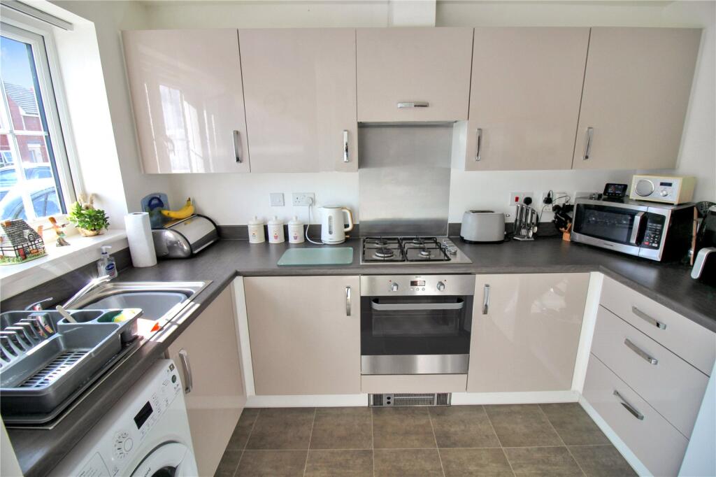 Greycing Street, Swindon, Wiltshire, SN25 photo 4