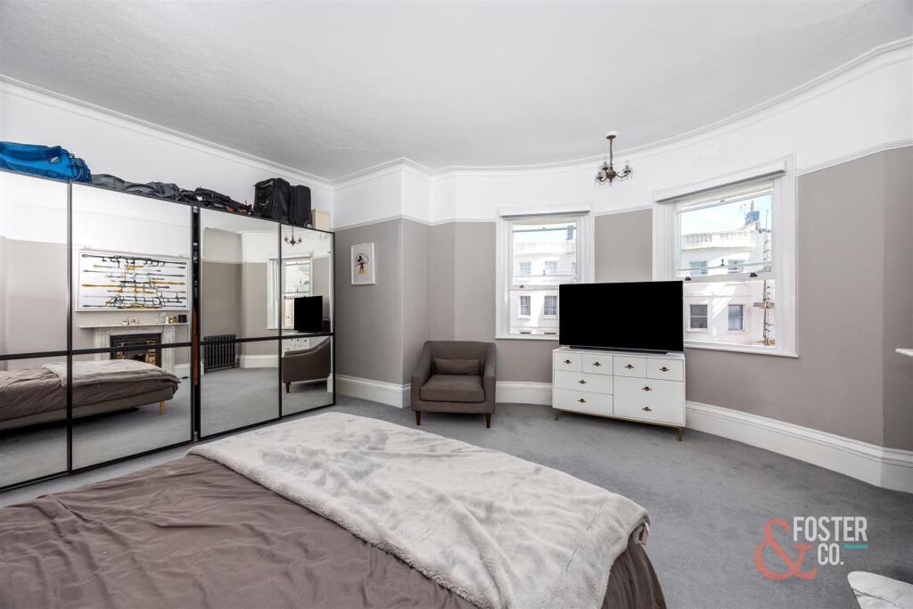 Apartment in Brighton - More