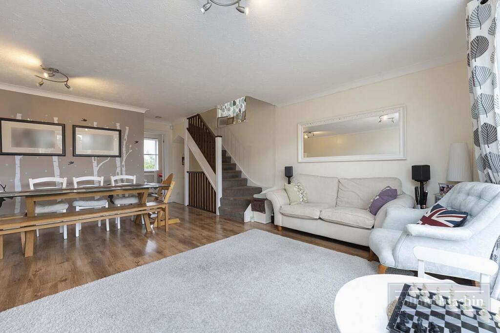 House in London - View 5