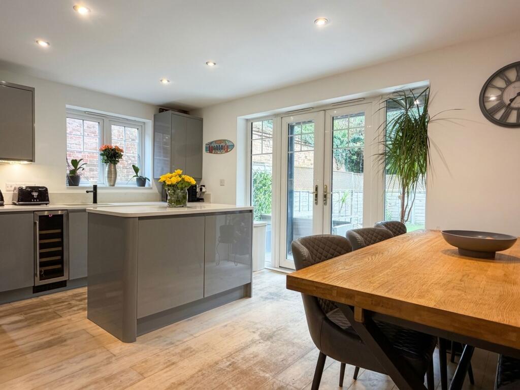 House in Southampton - View 2