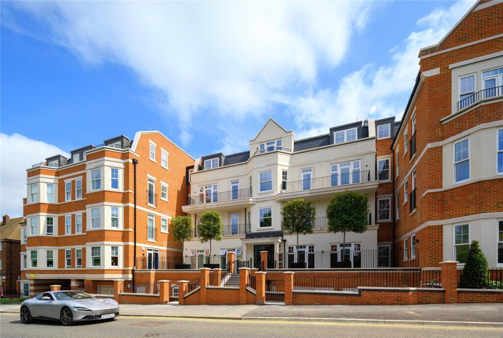Main image of property: London Road, Sevenoaks, Kent, TN13