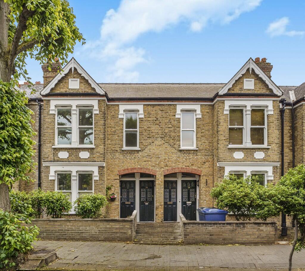 Main image of property: Temple Road, London