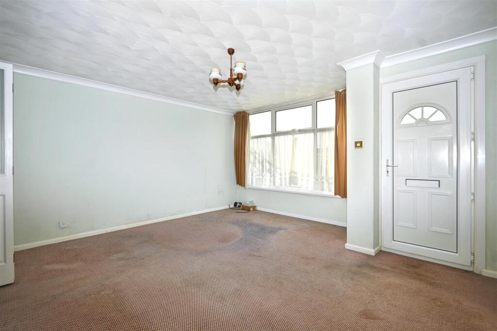 House in Eastbourne, Kingsmere, Langney Village - View 2