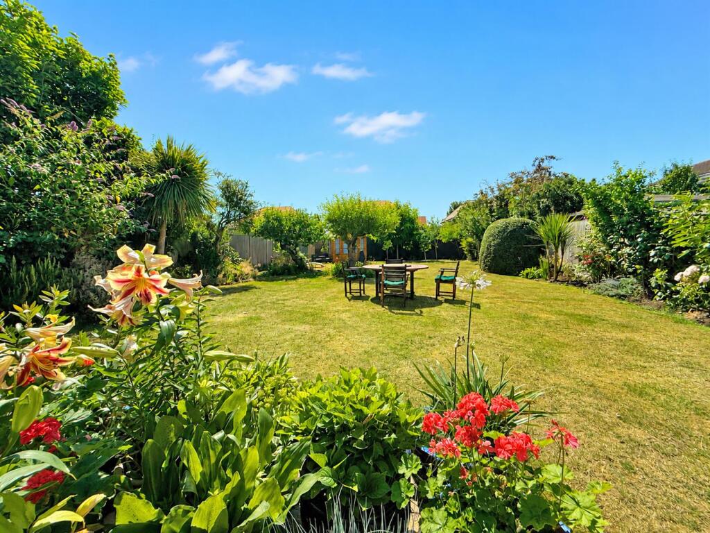 Ferndown Way, Hatfield Peverel, Chelmsford photo 4