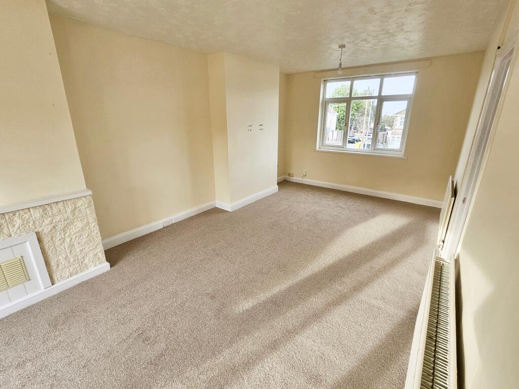 Throne Crescent, Rowley Regis photo 2