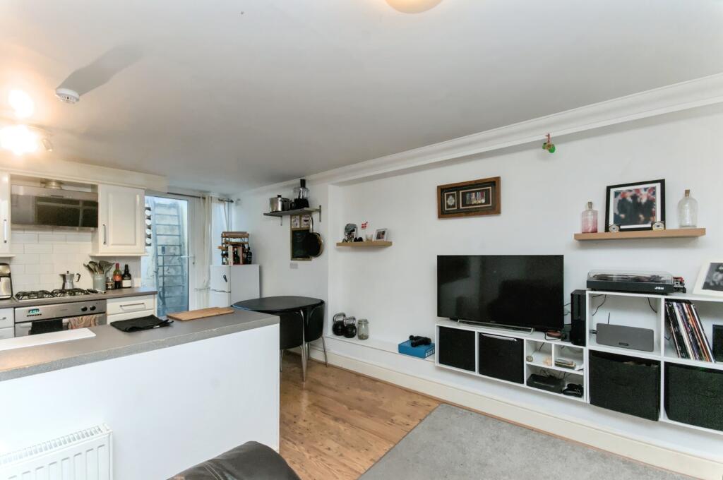 Pelham Road, Seaford, BN25 photo 4