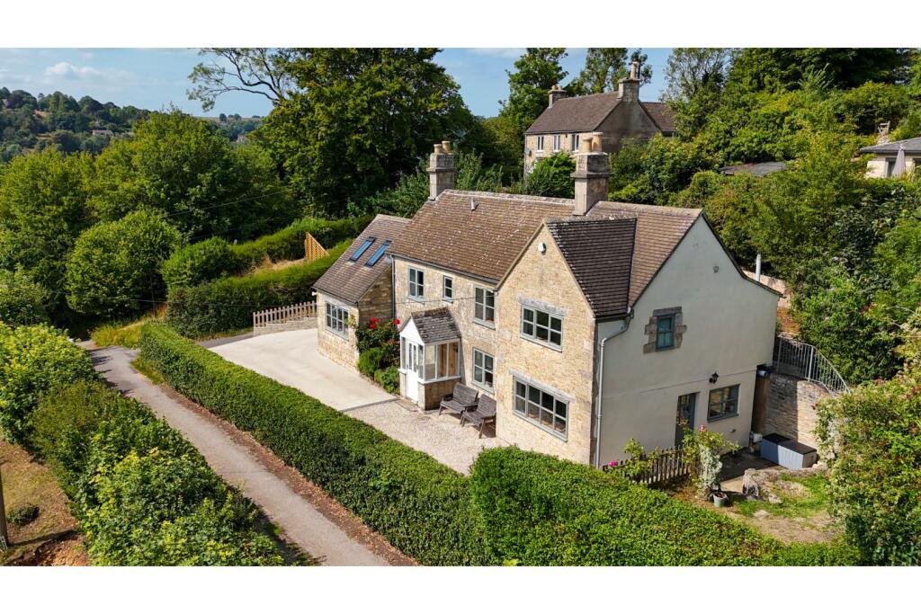 Main image of property: Quarhouse, Stroud, GL5