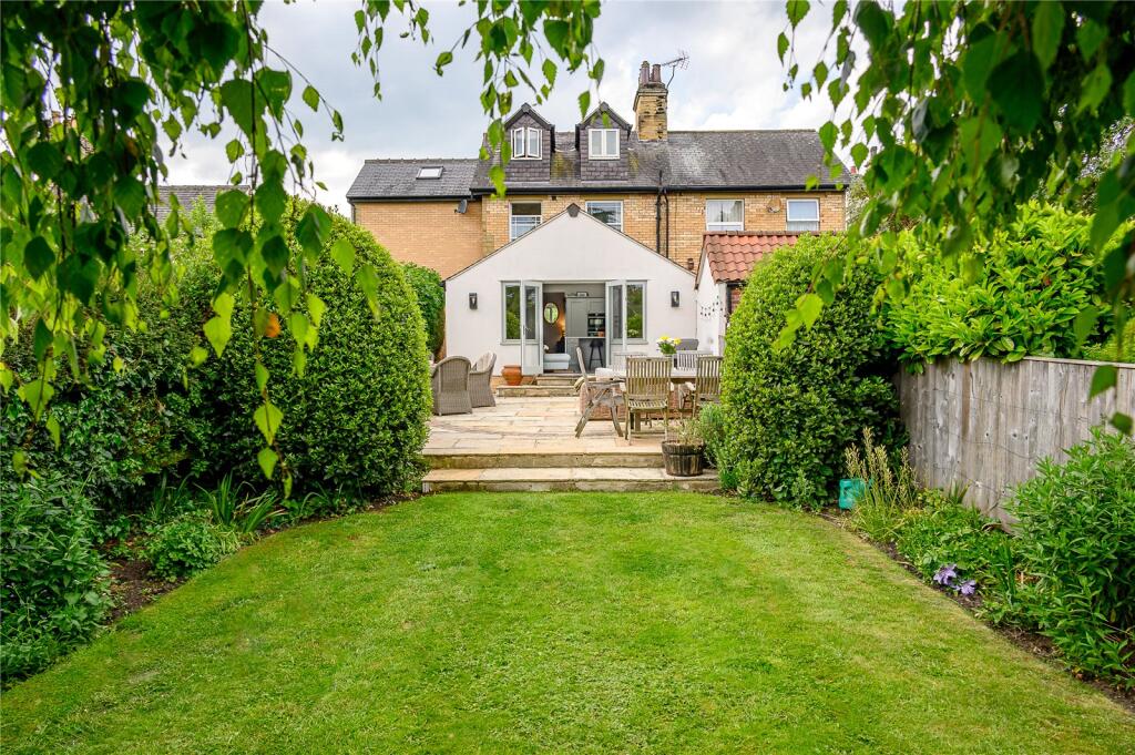 The Village, Thorp Arch, LS23 photo 4