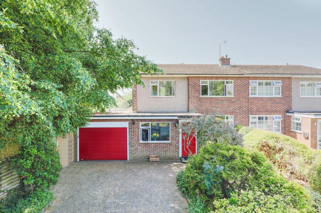 3 bedroom semi-detached house for sale in Linwood Road, Ware
