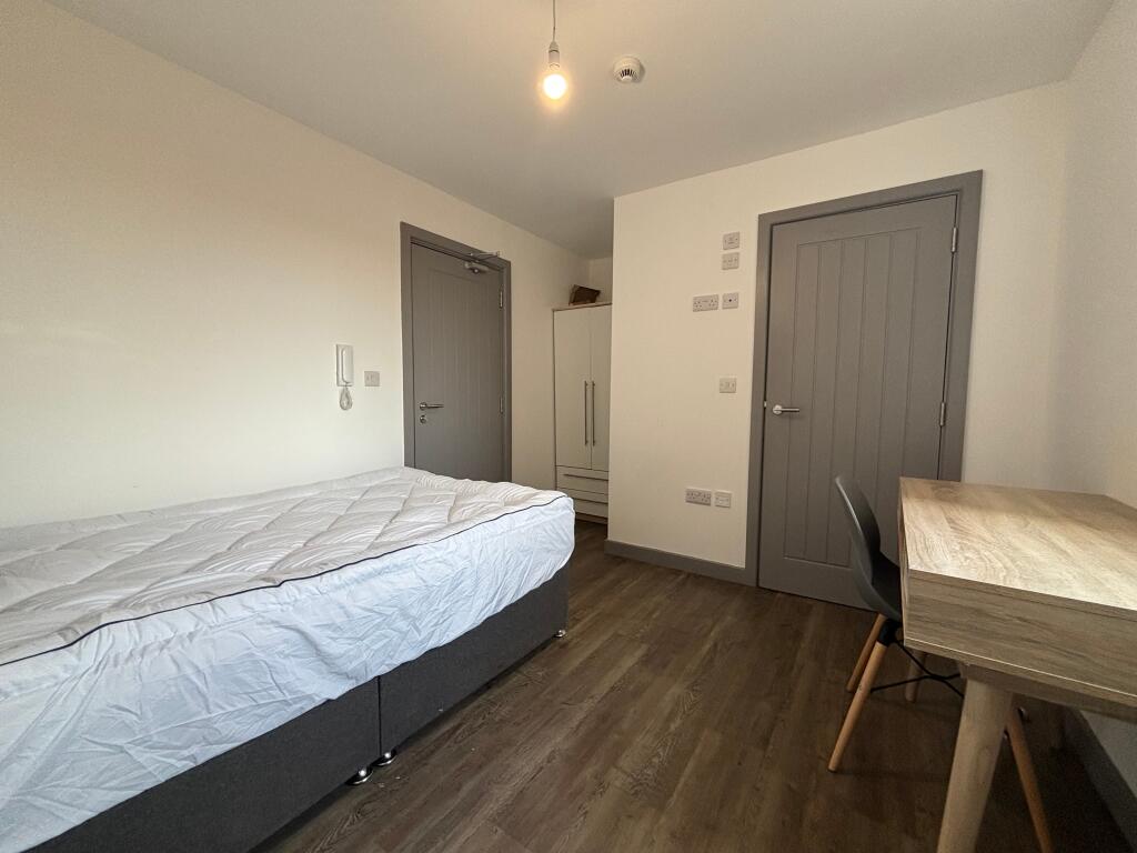 Apartment in Walsall - View 3