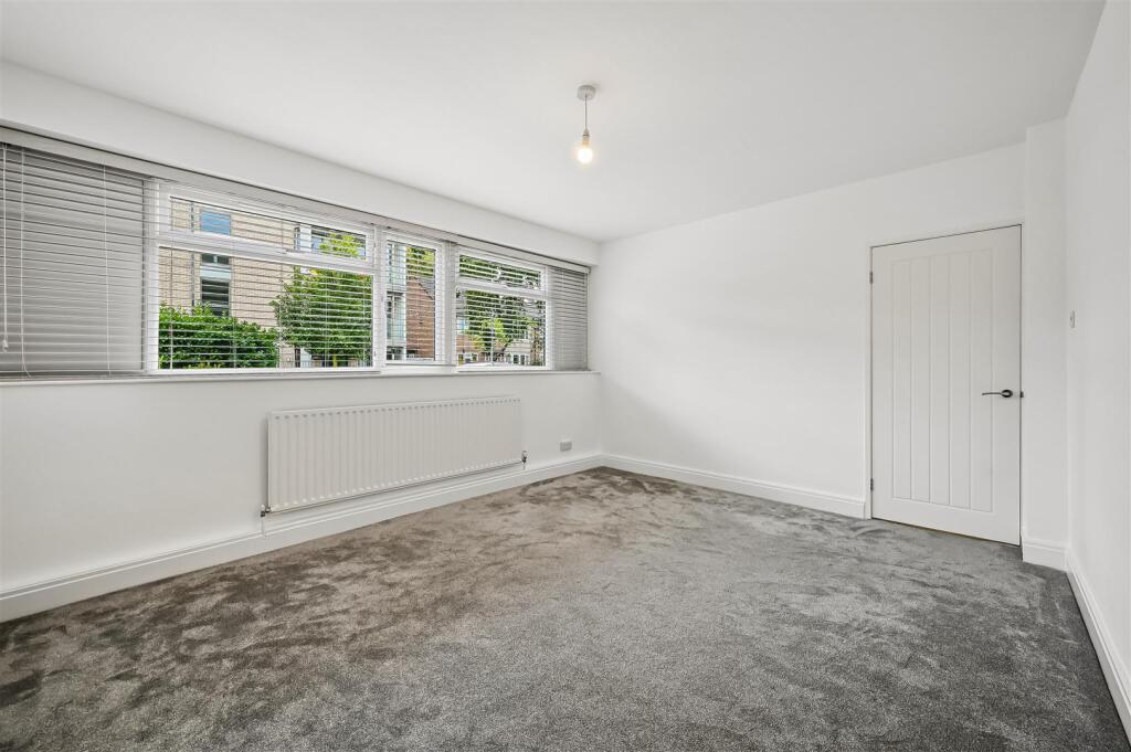 Apartment in London - View 2
