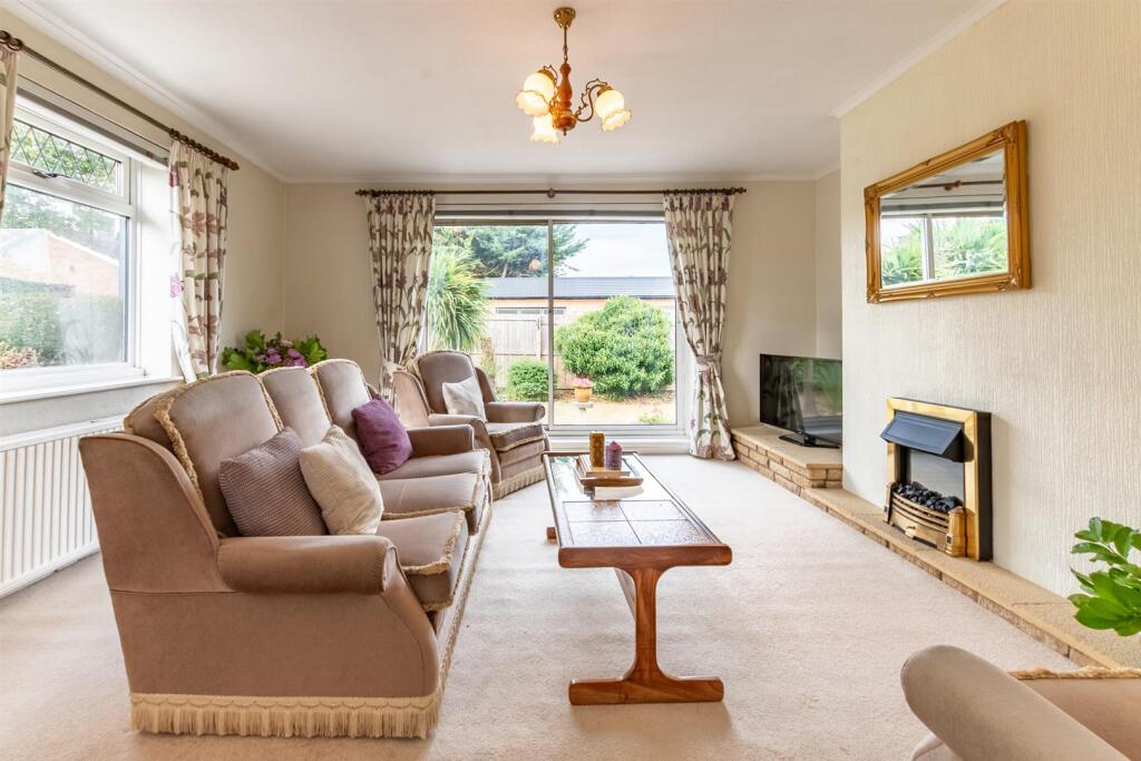 Iford Close, Saltford, Bristol photo 2