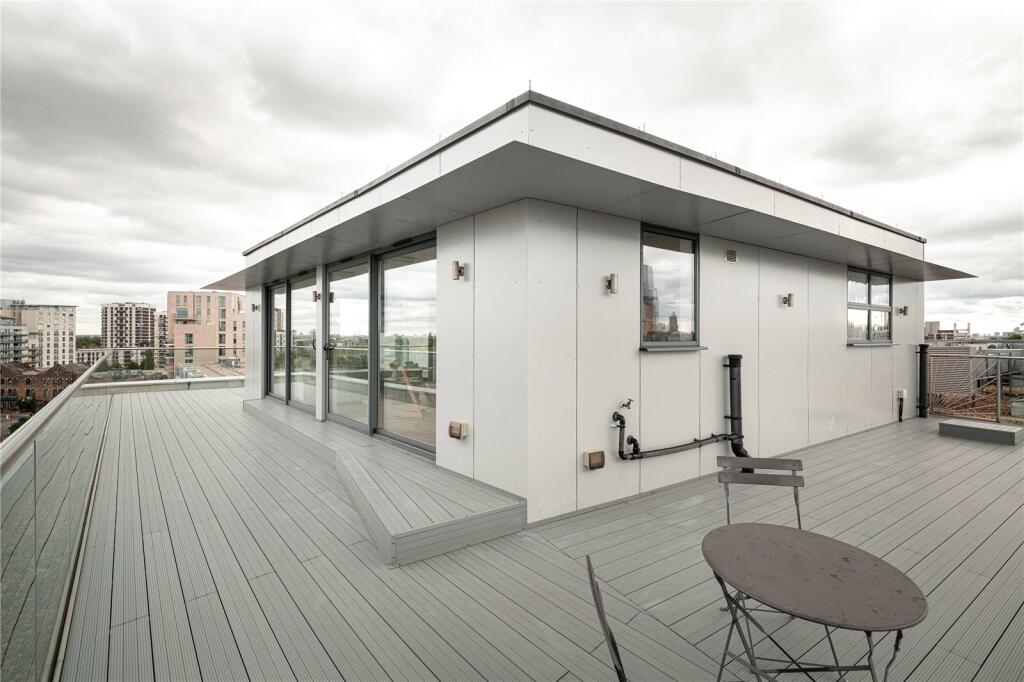 Apartment in London - View 2