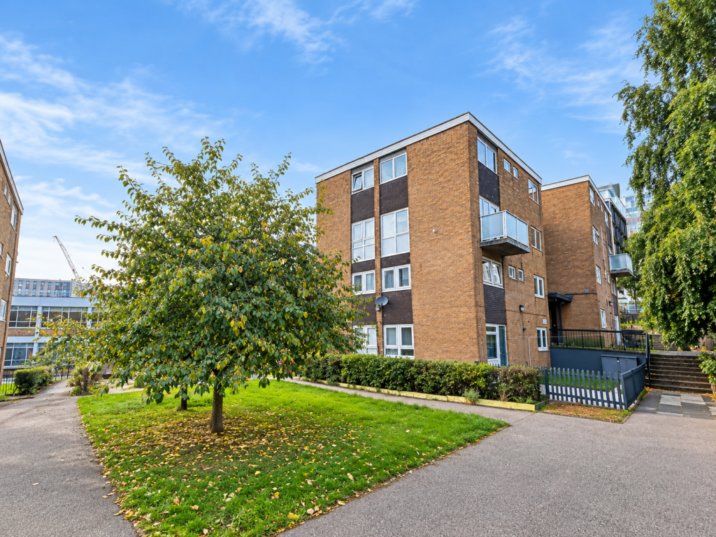 Apartment in Leeds, Little Woodhouse, Holbeck - View 2