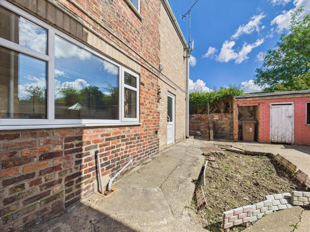 House in Driffield, Little Driffield - View 4