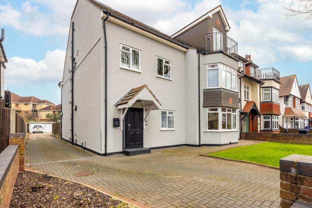 Main image of property: Hadleigh Road, Leigh On Sea, Essex