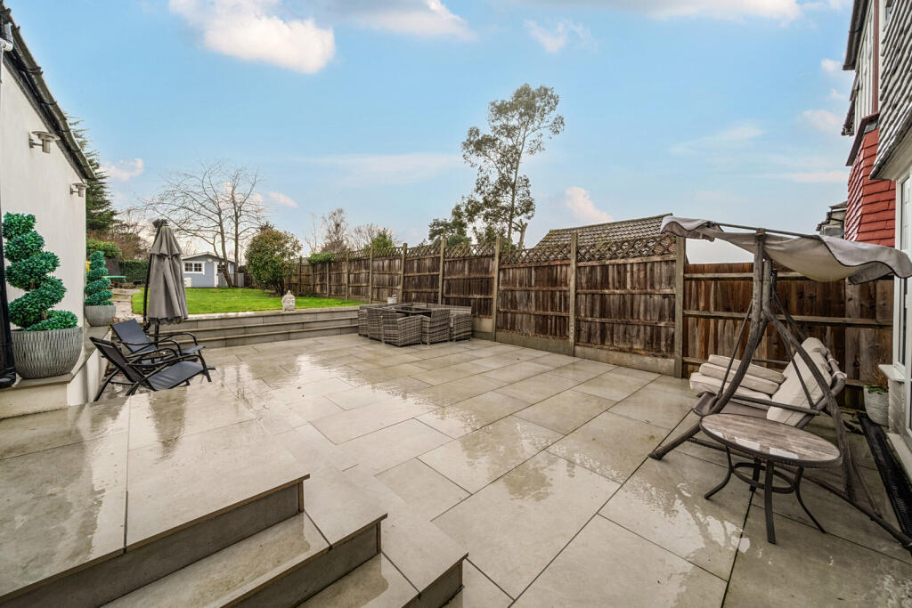 House in London - View 3