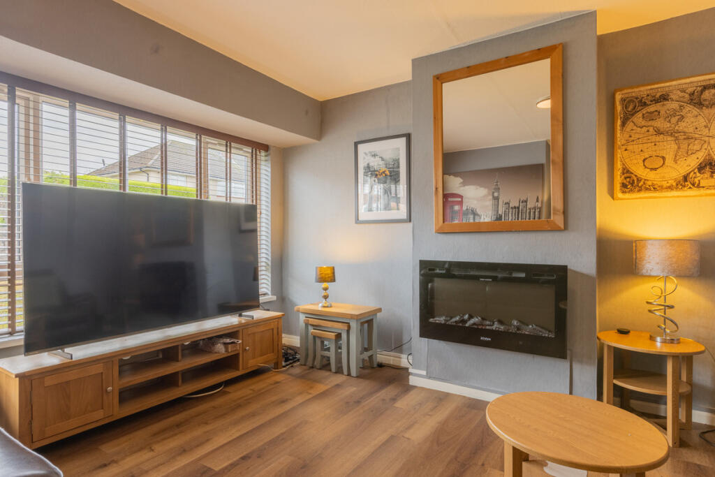 Apartment in Newport, Pye Corner, Rogerstone - View 5