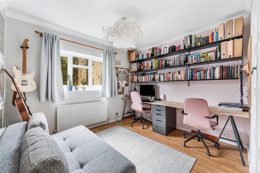 Apartment in London - View 5