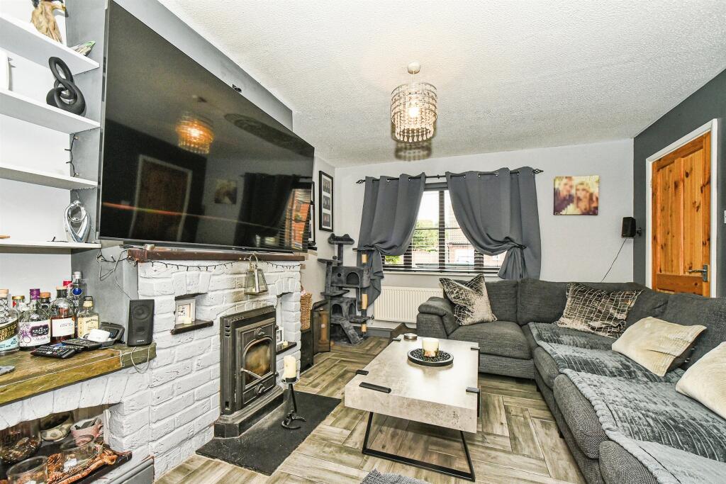 House in Chippenham, Wiltshire - View 2