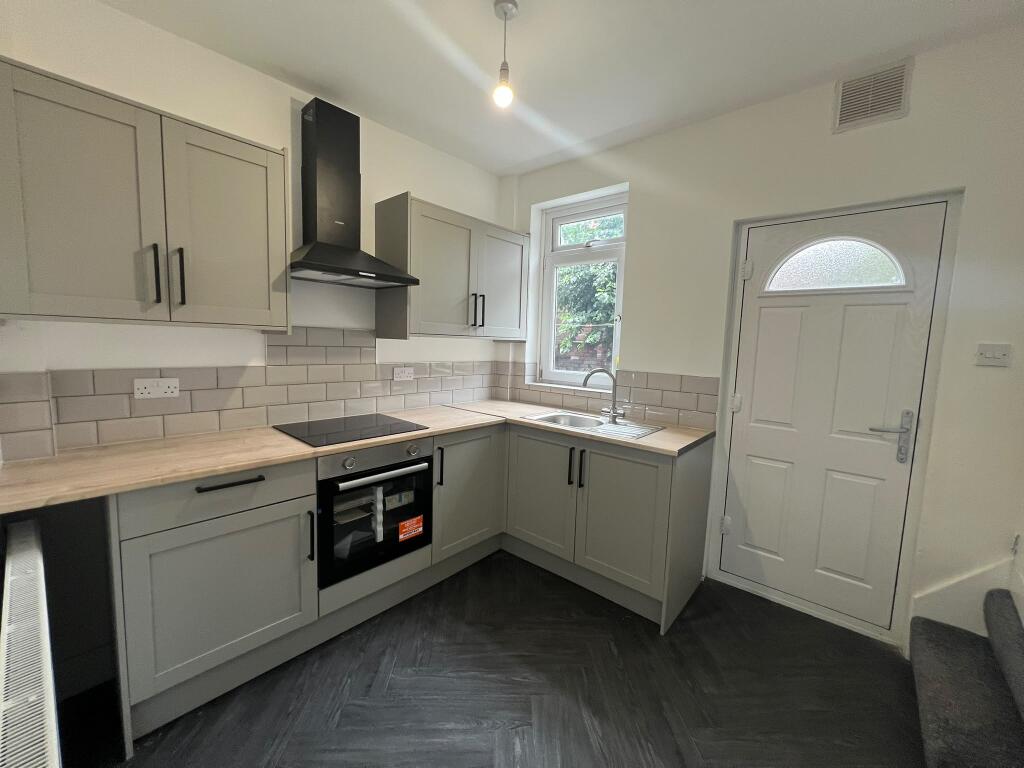 House in Sheffield - View 4