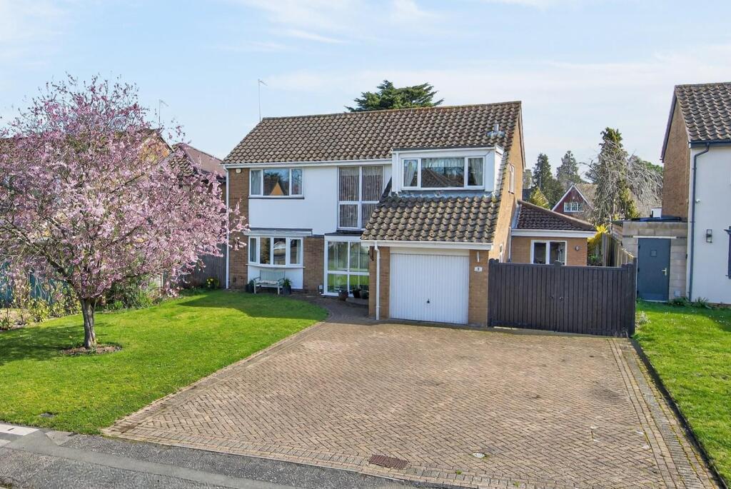 Main image of property: Spinney Drive, Collingtree, Northampton NN4