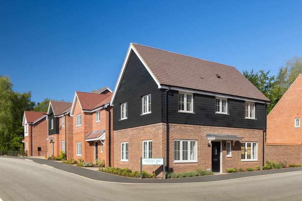 Main image of property: Molyneaux Avenue,
Bovingdon,
HP3 0NZ