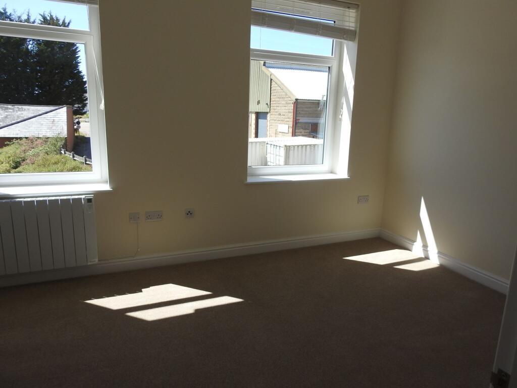 Apartment in Ipswich - View 5