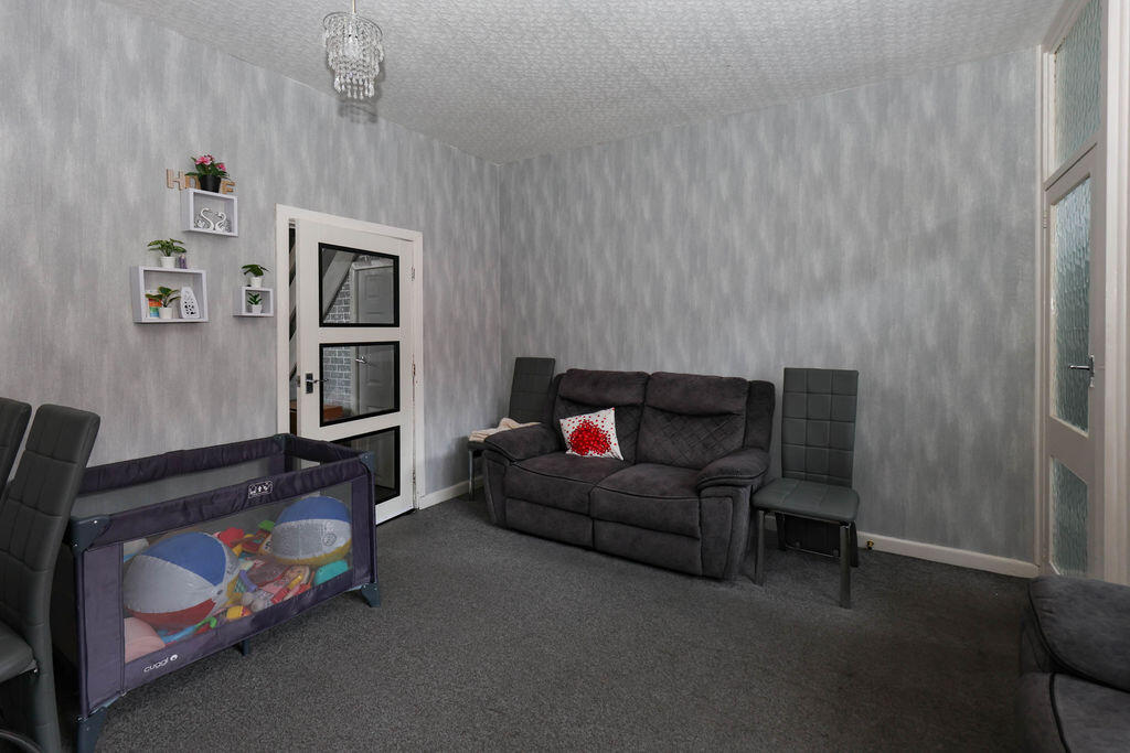 House in Oldham - View 3