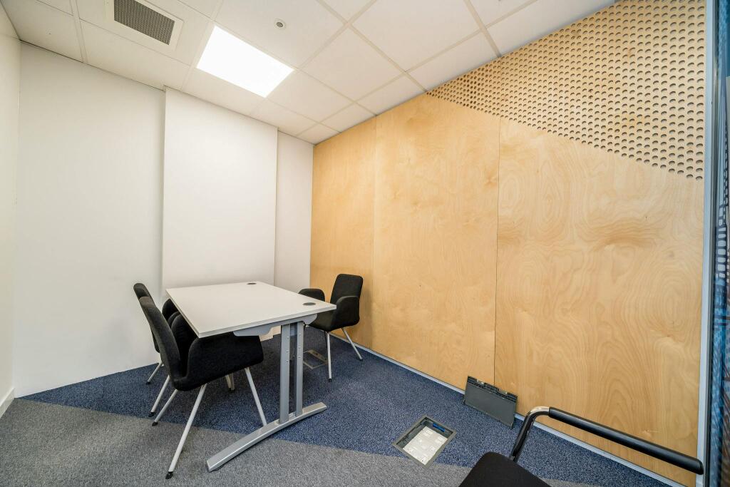 Apex Yard First Floor small meeting room 2.jpg