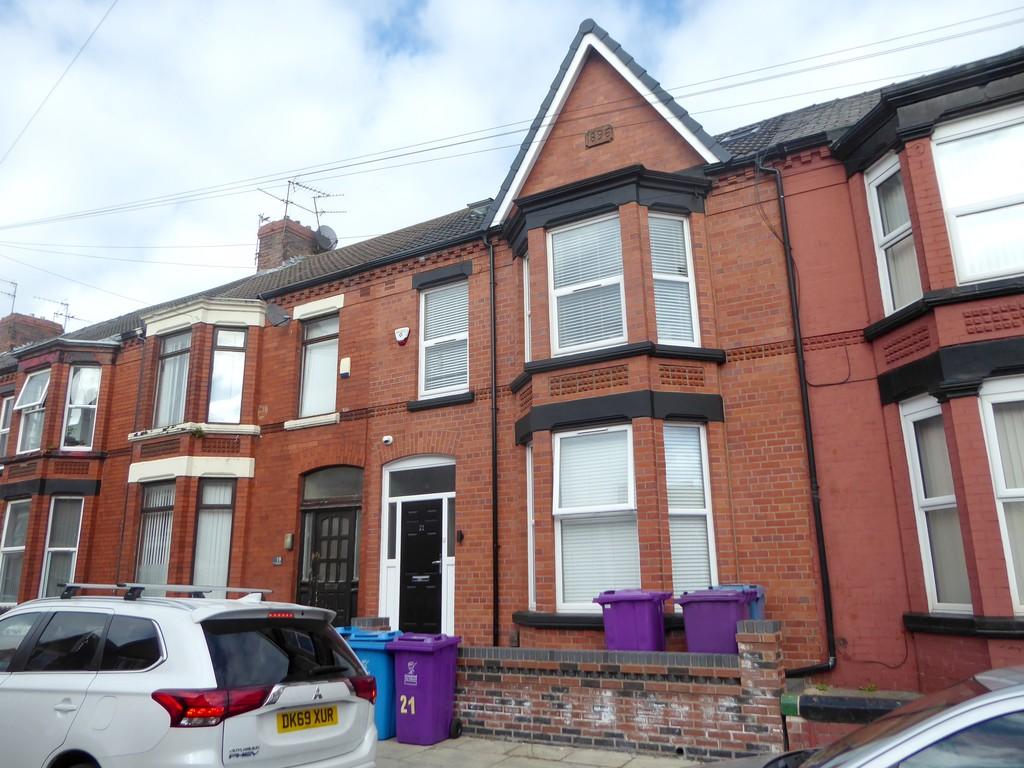 7 bedroom terraced house for rent