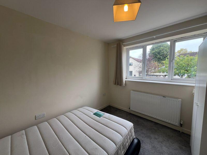 5 bedroom detached house for rent