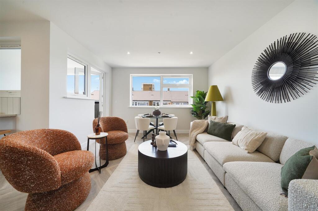 Apartment in London - View 2