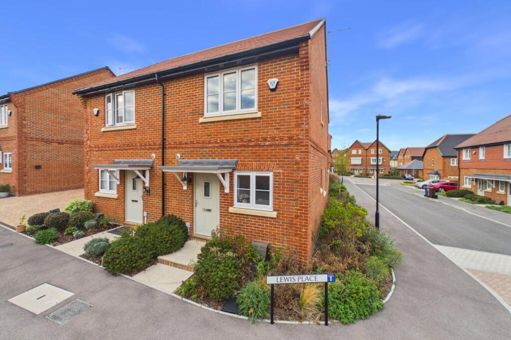 Main image of property: Lewis Place, Warfield, Berkshire, RG42