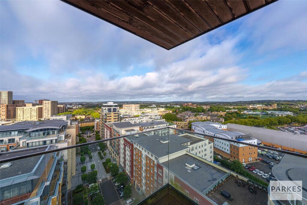 Apartment in London, Beaufort Park, Colindale - View 5