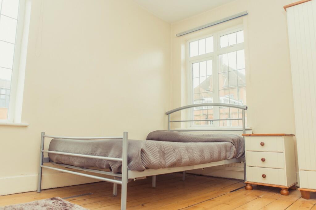 House in Guildford, Surrey - More