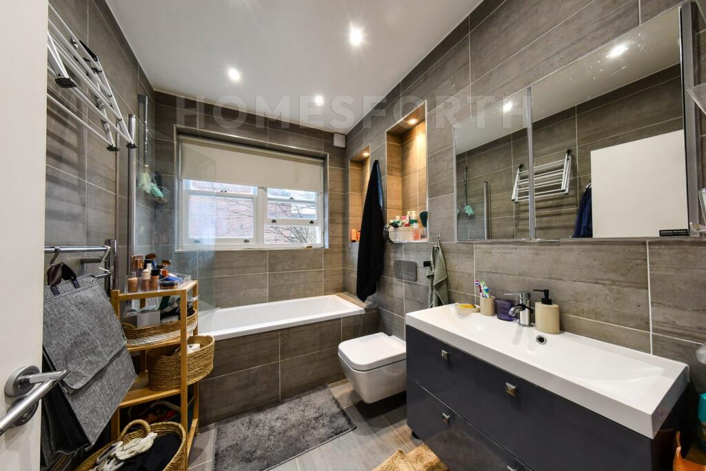 Apartment in London, Brondesbury Park, Queen's Park - View 2