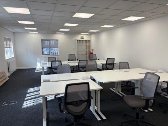 11 Regent Gate  Pic 3.jpg