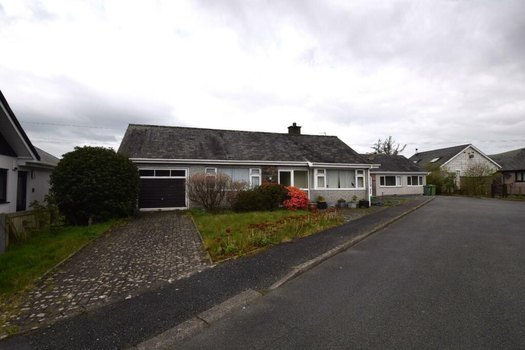 Main image of property: Llanfrothen