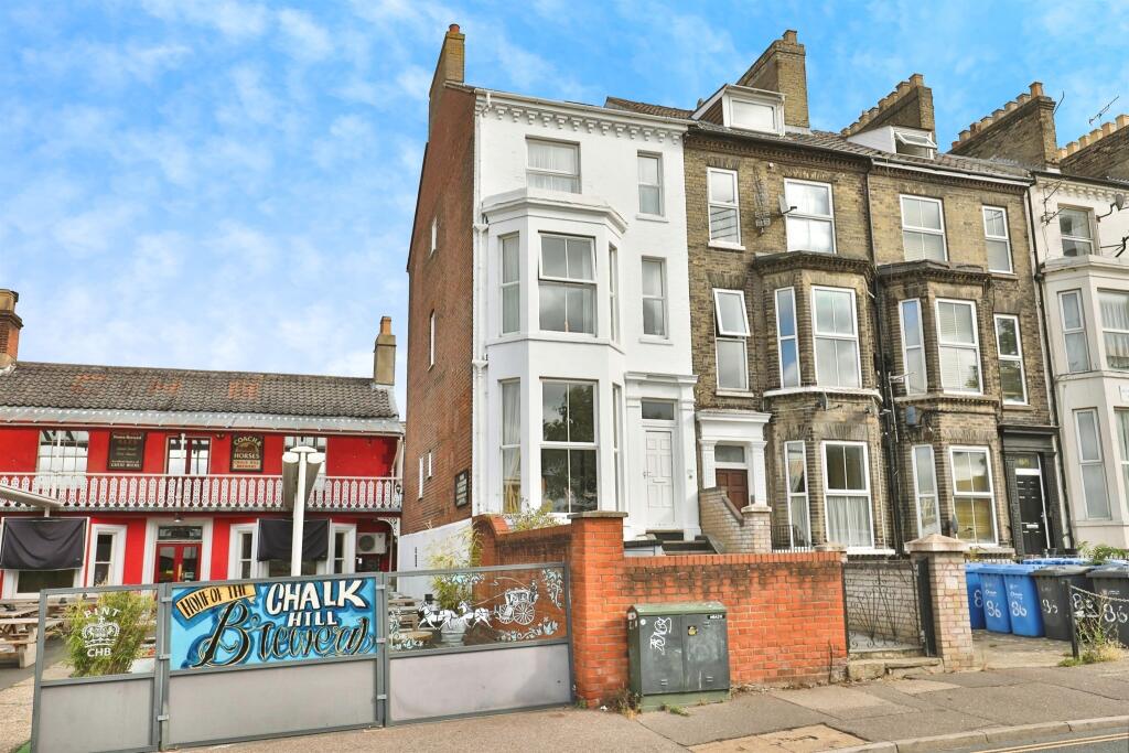 Main image of property: Thorpe Road, Norwich