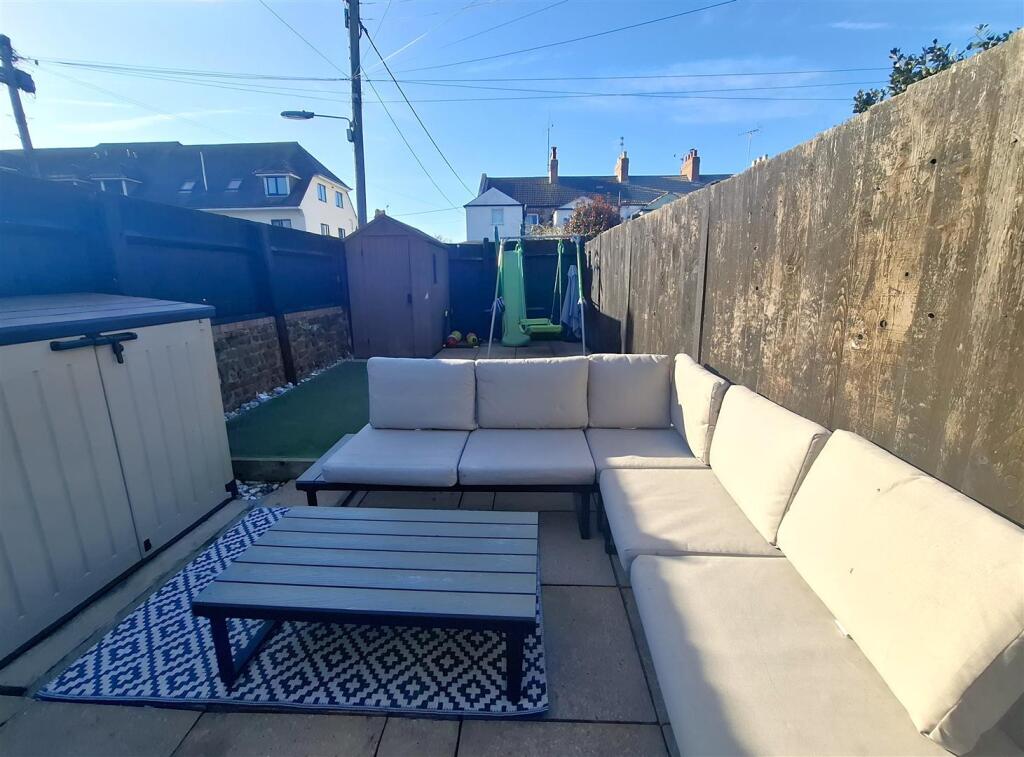 Howard Place, Littlehampton photo 4