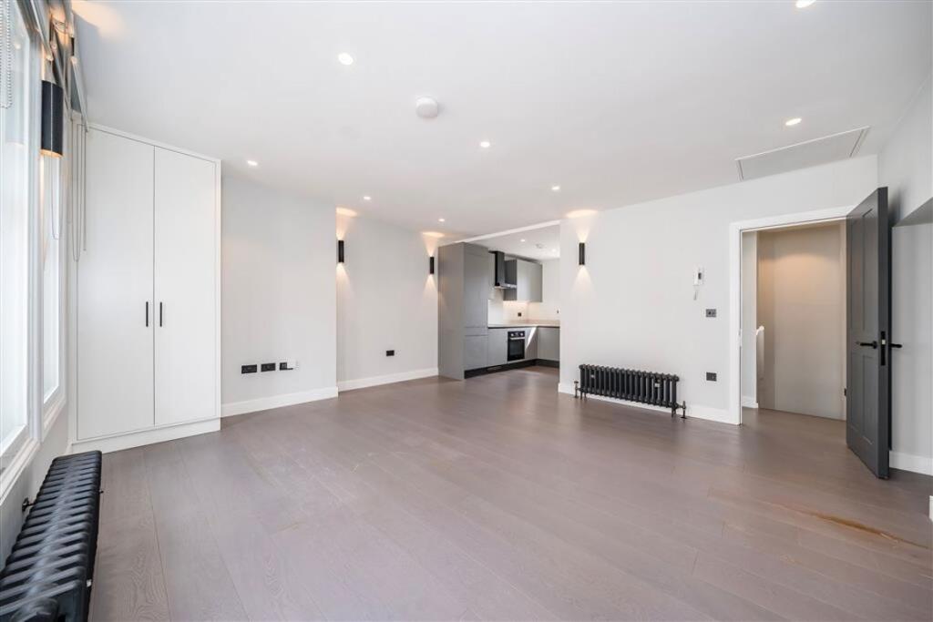 Apartment in London - View 3