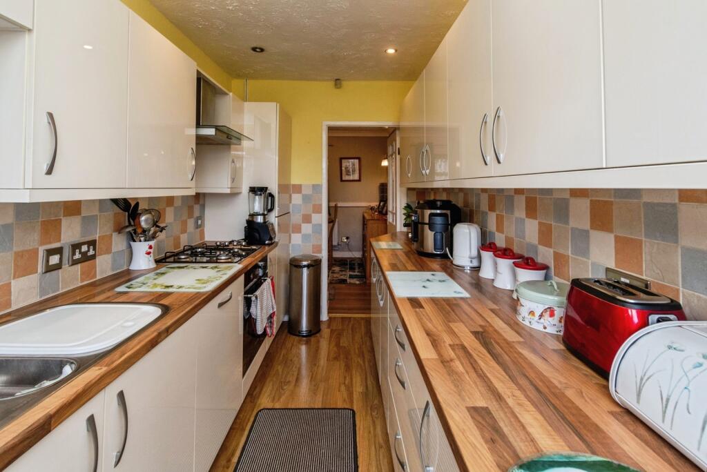 House in Walsall, West Midlands - View 2